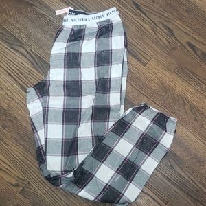 Brand new! Victoria Secret sleep/lounge pants!